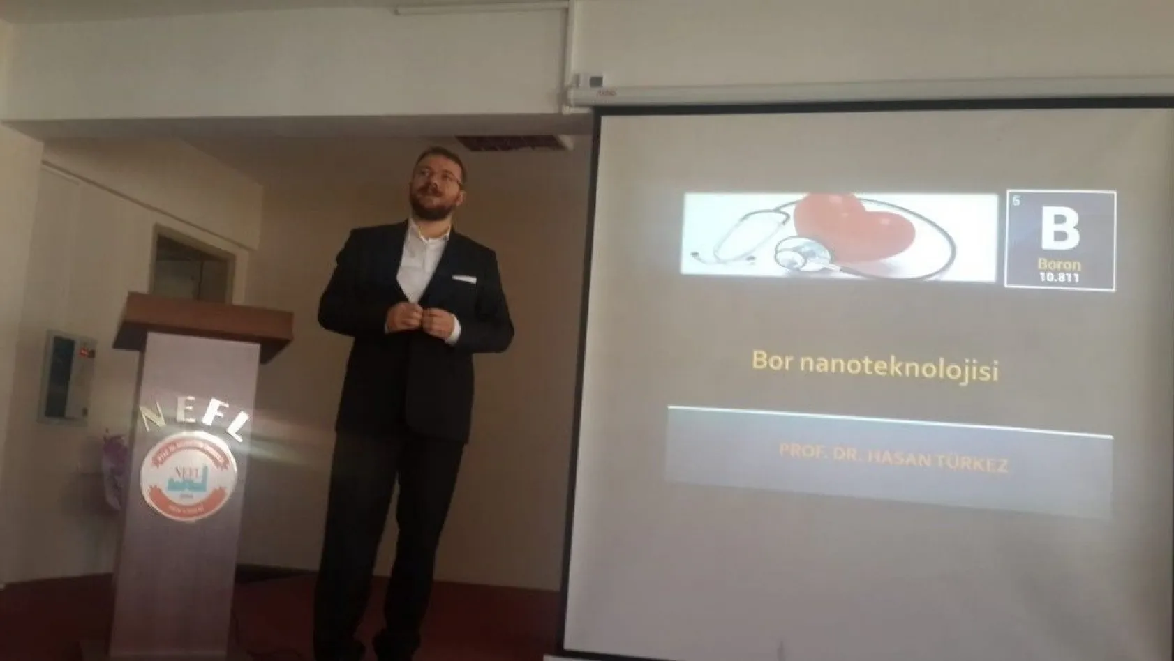 Prof. Dr. Türkez, Prof. Dr. Necmettin Erbakan Fen Lisesi Öğrencilerine Bor Nanoteknolojisini Anlattı
