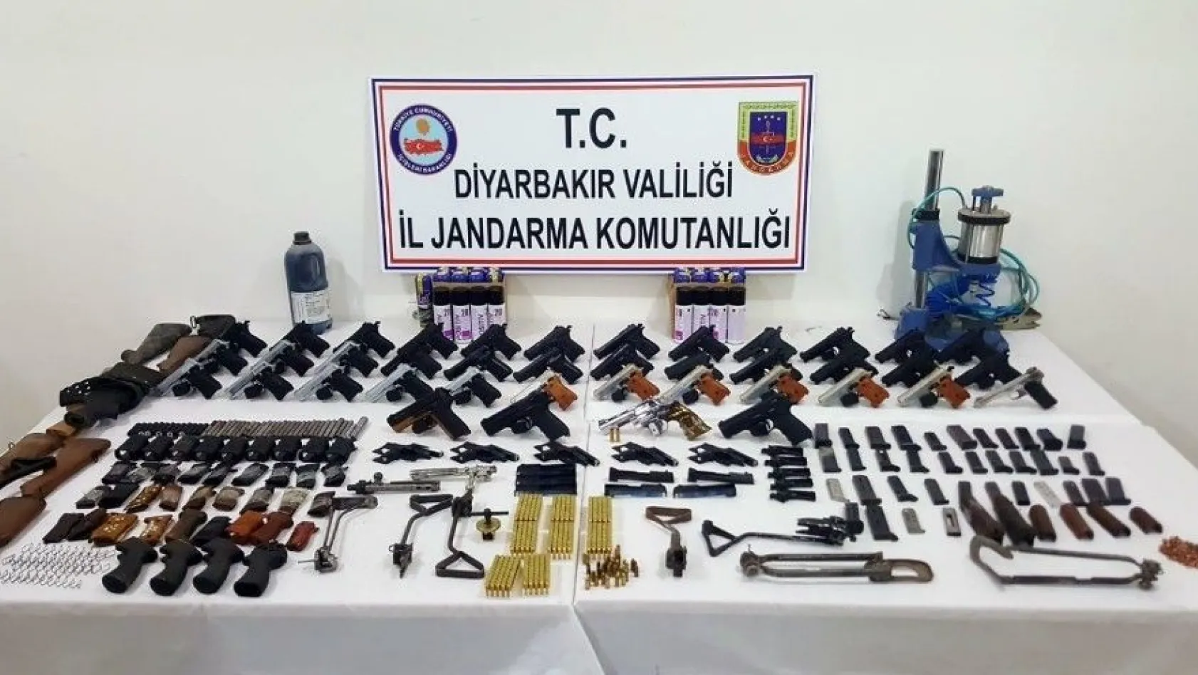 Jandarmadan silah kaçakçılarına darbe: 5 gözaltı
