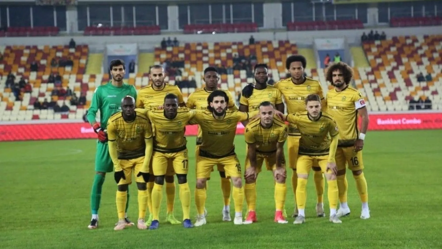 Ziraat Türkiye Kupası: E. Yeni Malatyaspor: 0 - Etimesgut Belediyespor: 0 (İlk yarı)
