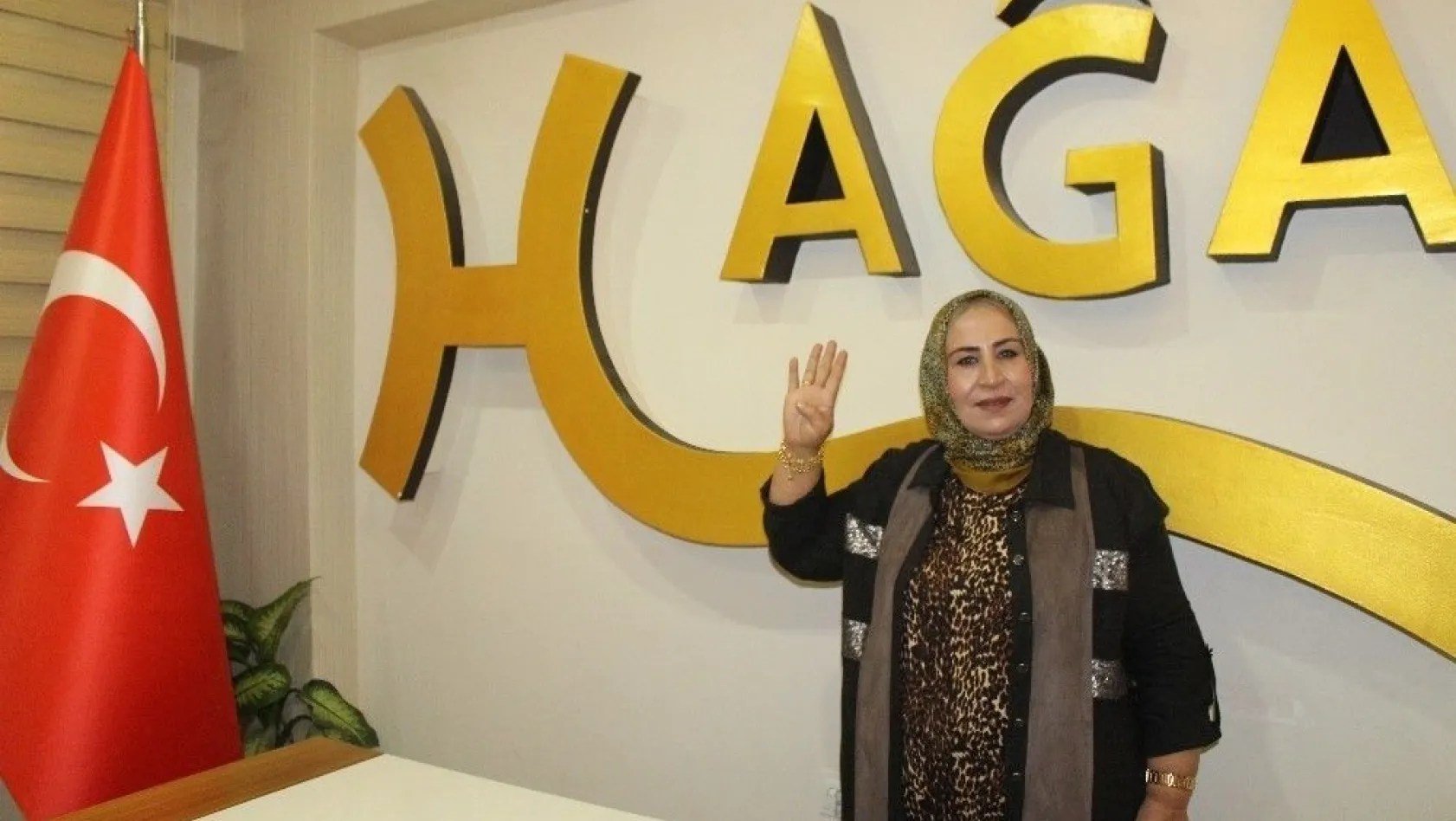Yenişehir siyasetine kadın eli değdi

