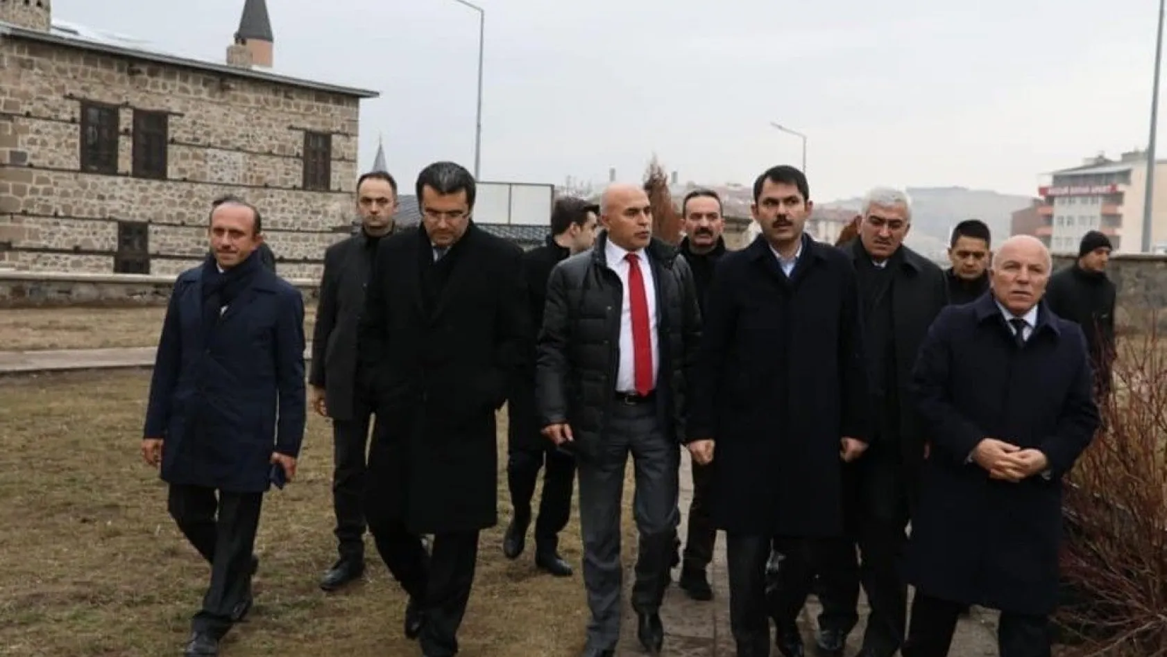 Çevre ve Şehircilik Bakanı Kurum'un Erzurum gezisine Üç Kümbetler damga vurdu
