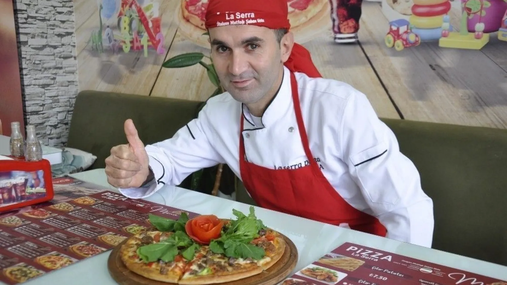 Diyarbakırlı pizzacı 22 yıllık hayalini gerçekleştirdi

