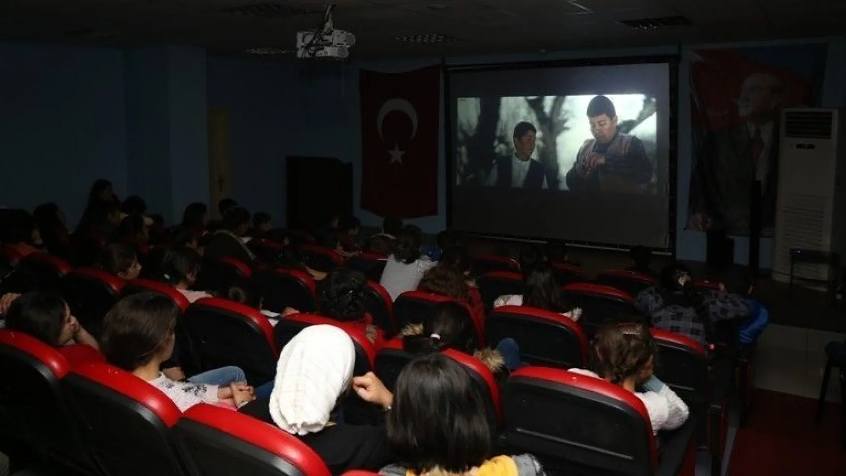 Lice'de 'sinema günleri' etkinliği devam ediyor
