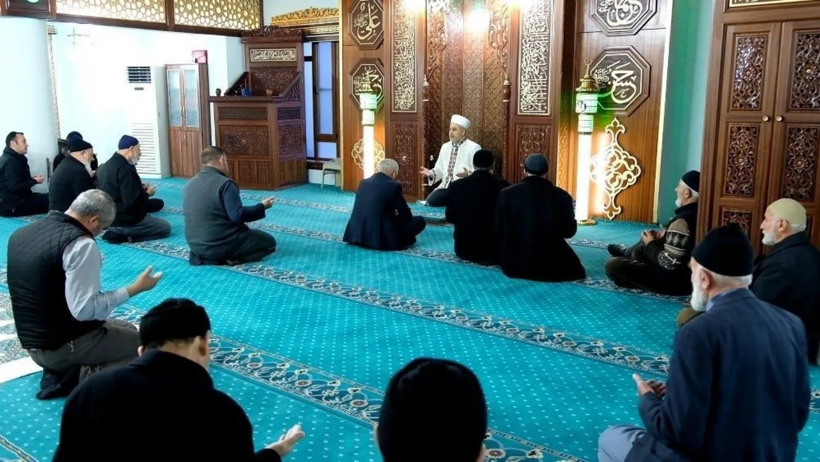 Aydınlıkevler Camisinde Sabah namazı programı
