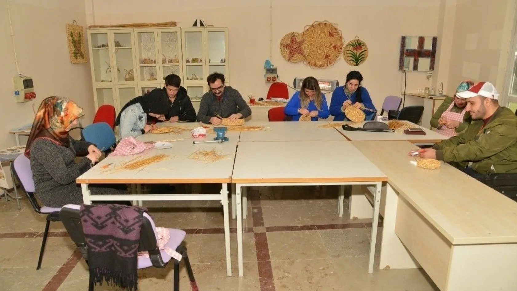 Diyarbakır'da sepet örücülüğü kursu devam ediyor
