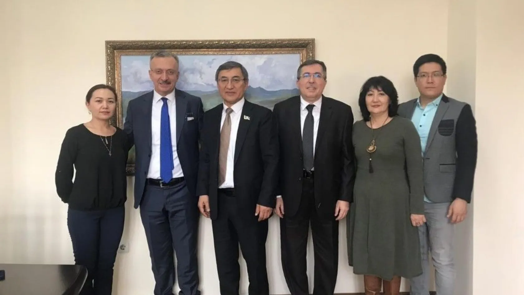 Rektör Akın Levent, Kazakistan'ta üniversiteleri ziyaret etti
