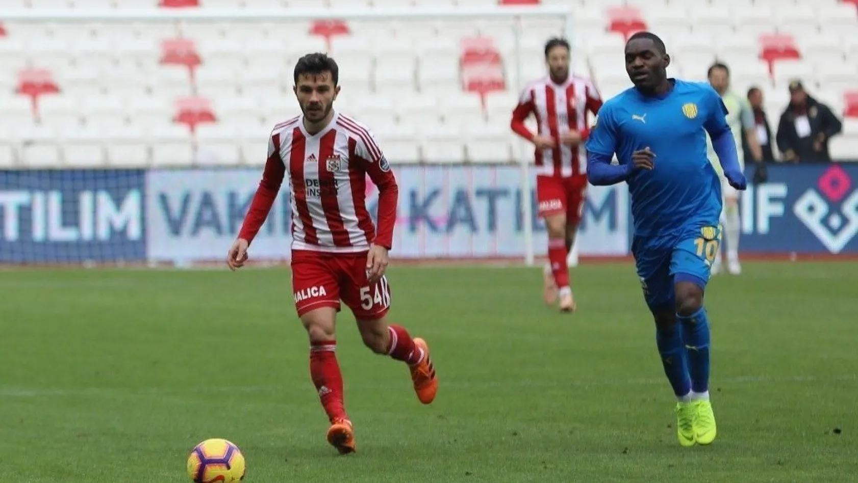 Spor Toto Süper Lig: DG Sivasspor: 4 - MKE Ankaragücü: 0 (Maç sonucu )
