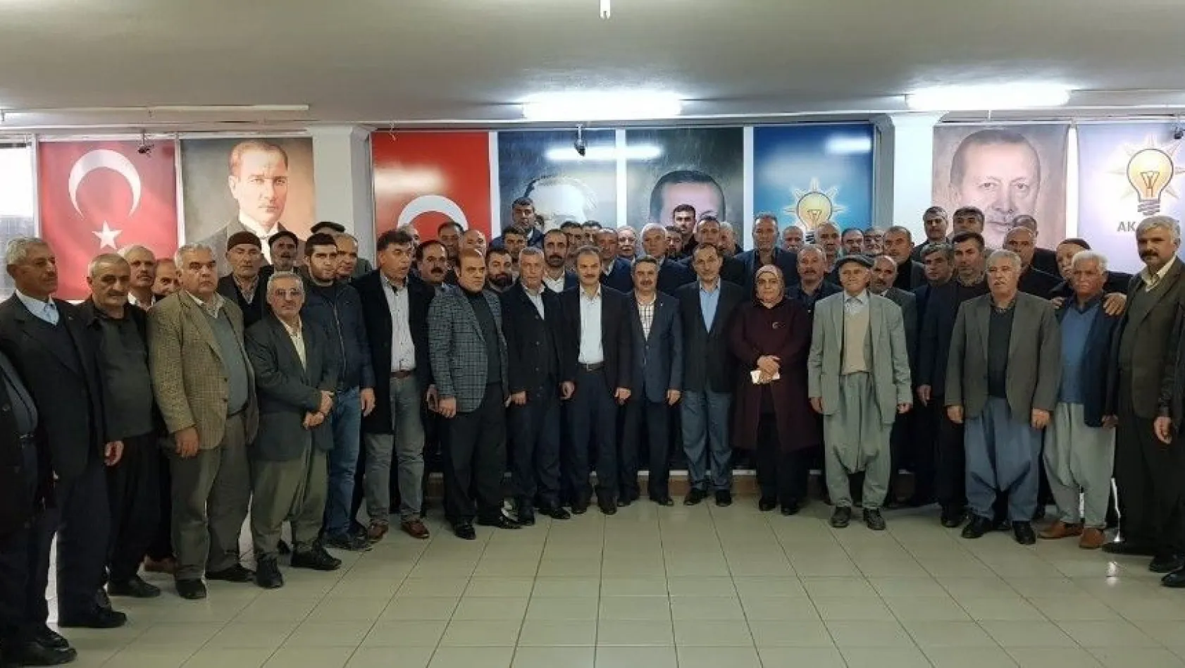 AK Parti köy başkanları toplantısı gerçekleştirildi
