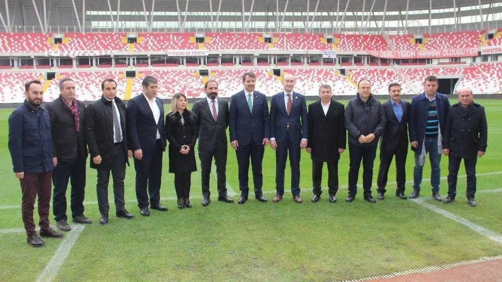 Bahçeşehir Koleji, Sivasspor'un stadına adını verdi
