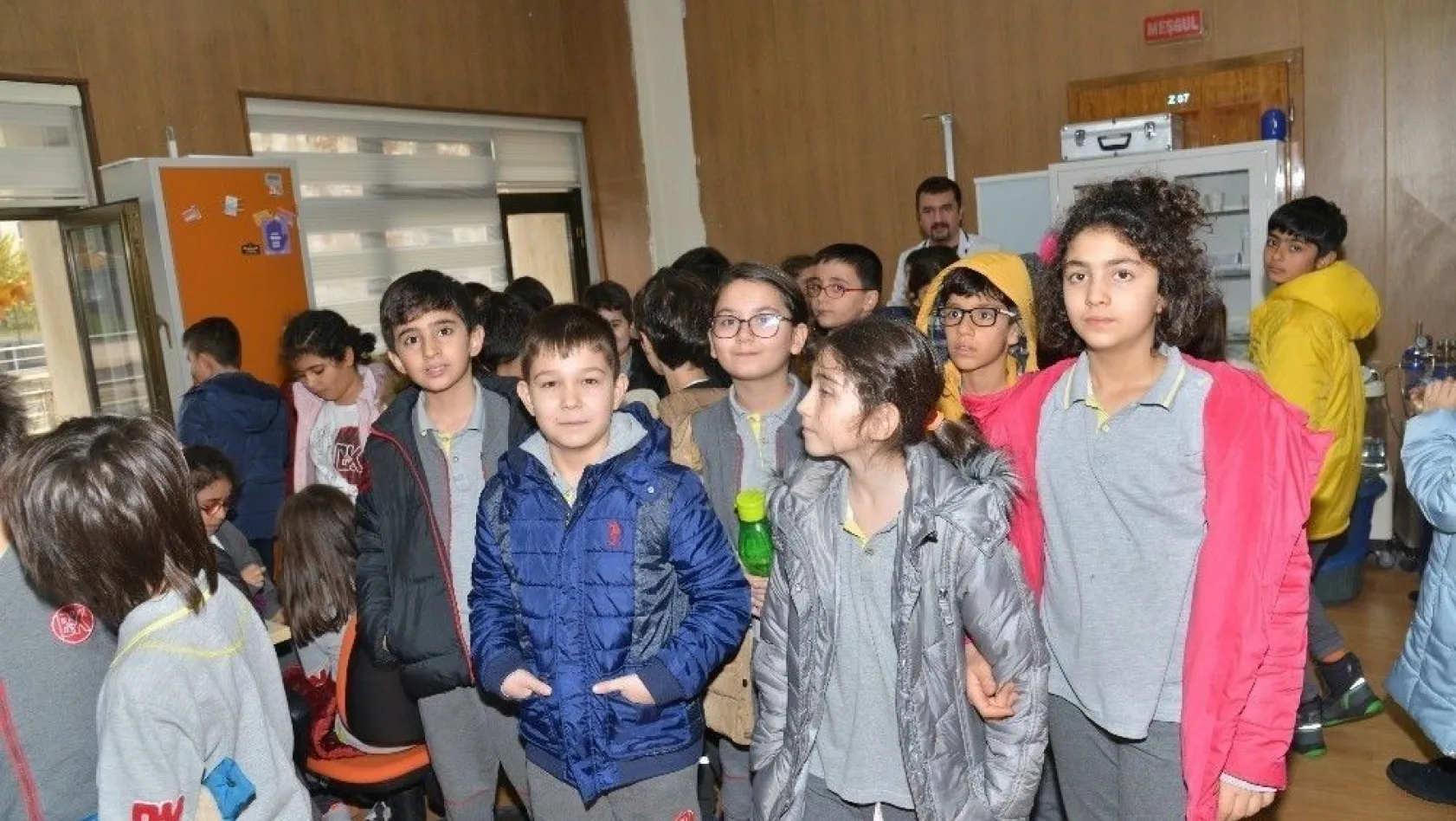 Öğrencilerden Büyükşehir Belediyesine ziyaret
