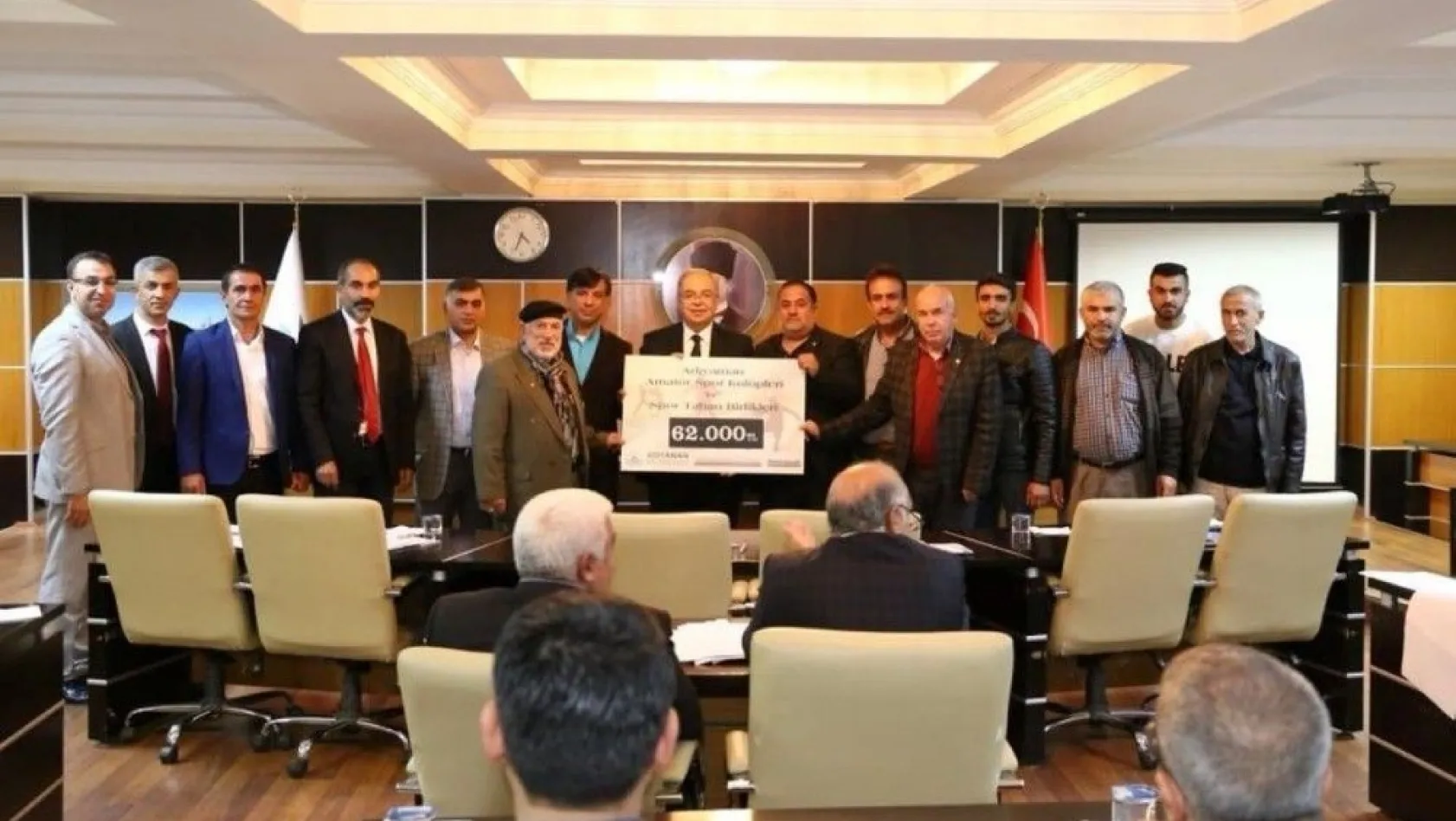 Belediyespor Kulüp Başkanı Aykut Dündar belediyenin spora desteklerini açıkladı
