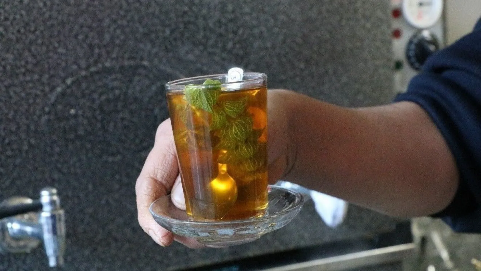 Kış hastalıklarına karşı özel çay: 'Bomba'
