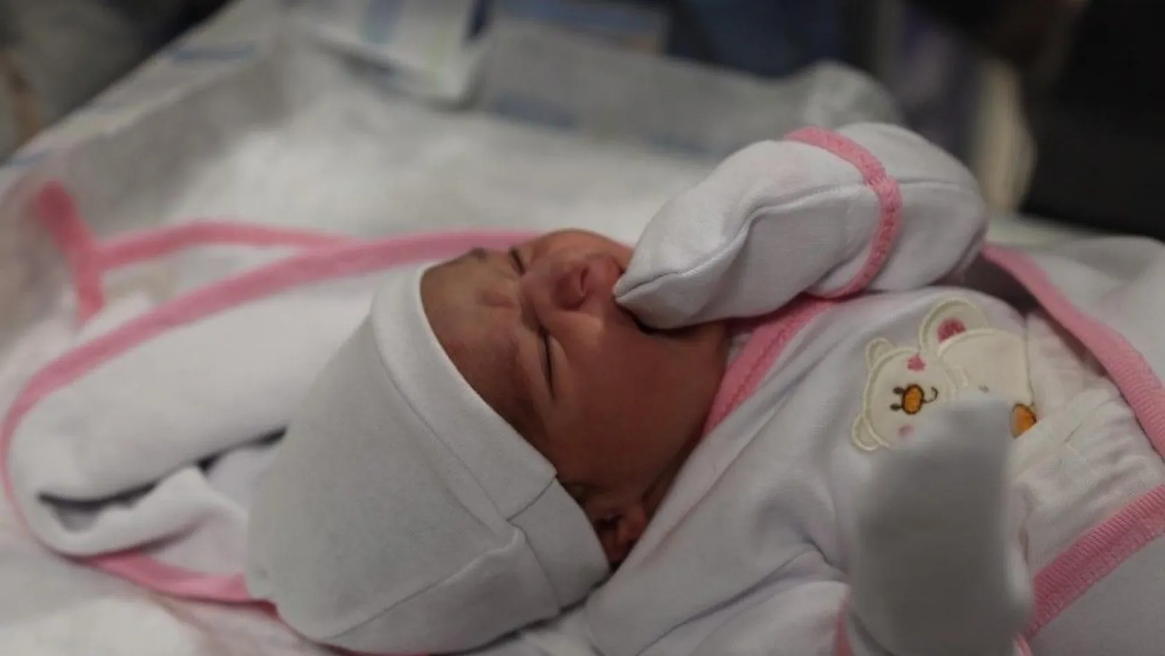 Yılın ilk bebeği 'Bahar Mila' oldu