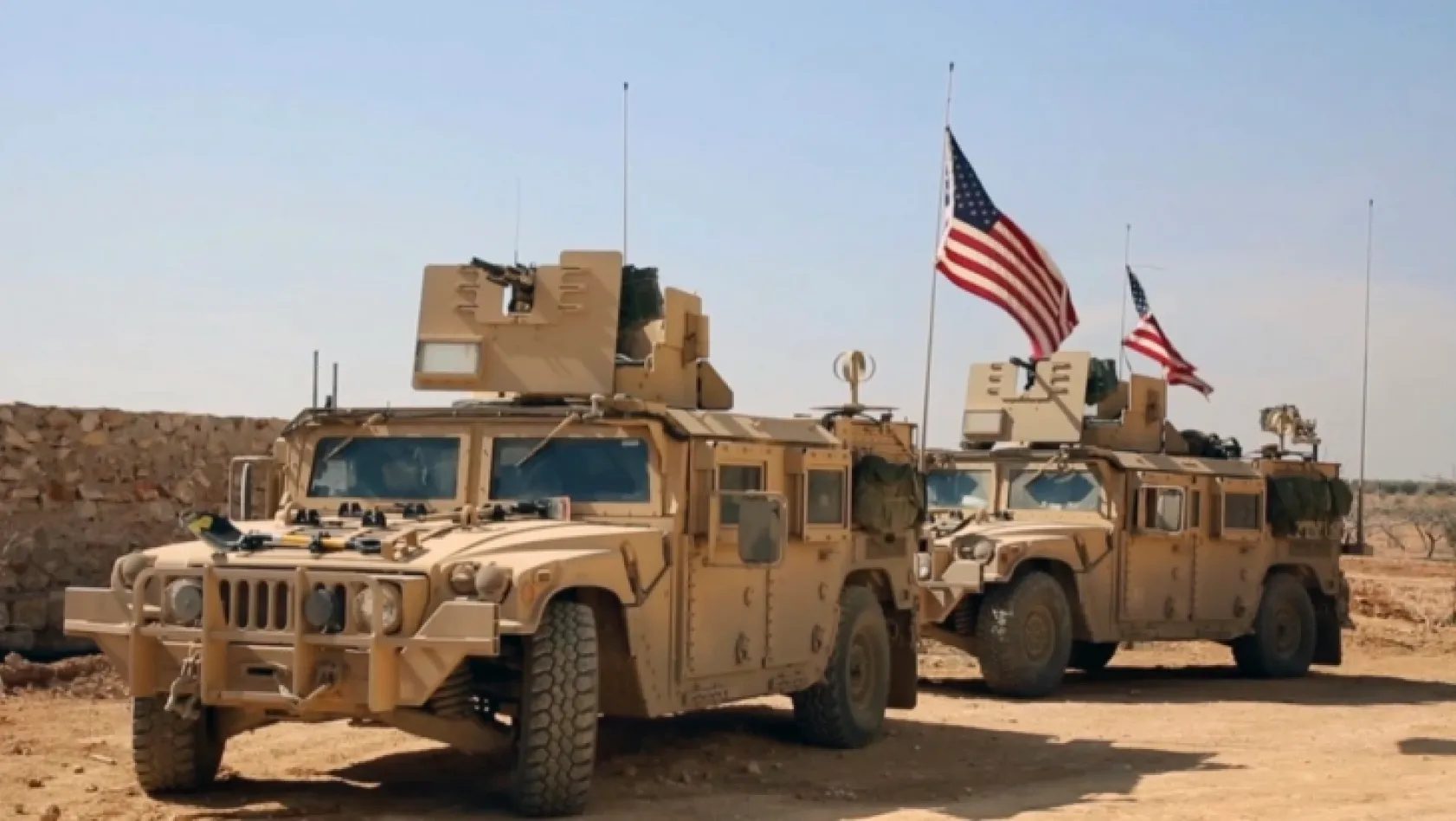 ABD Suriye'de sivillerden oluşan grubu bombaladı
