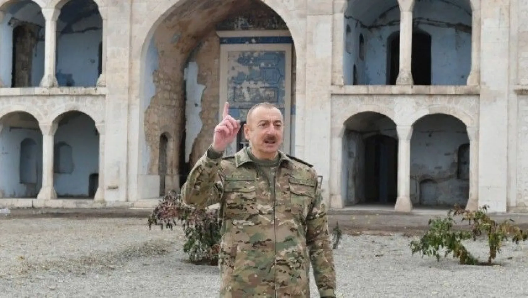 Aliyev, Ağdam kentini ziyaret etti