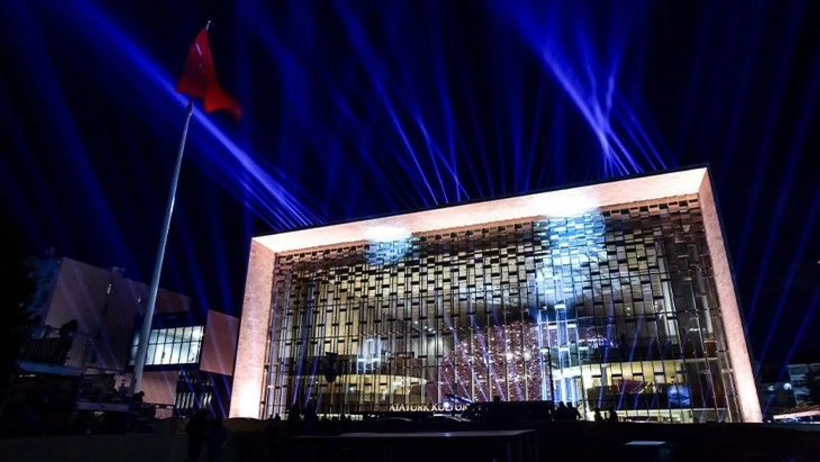 Atatürk Kültür Merkezi (AKM) açıldı