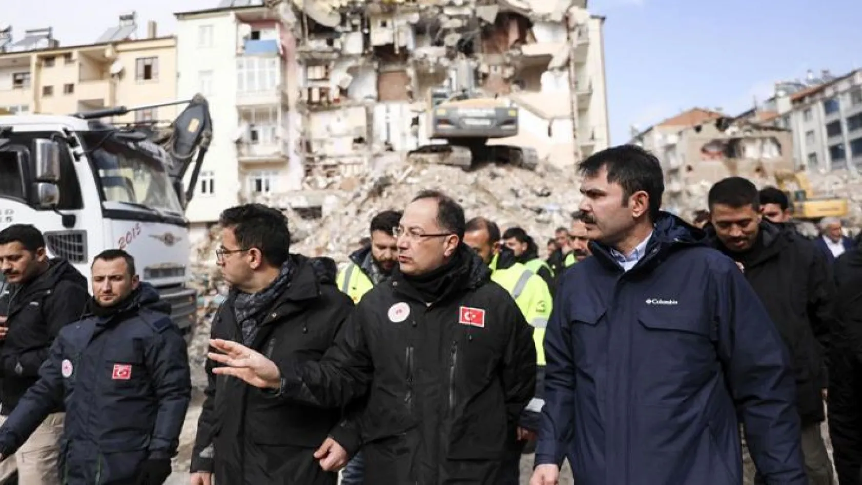 Bakan Kurum'dan 'Elazığ depremi' mesajı