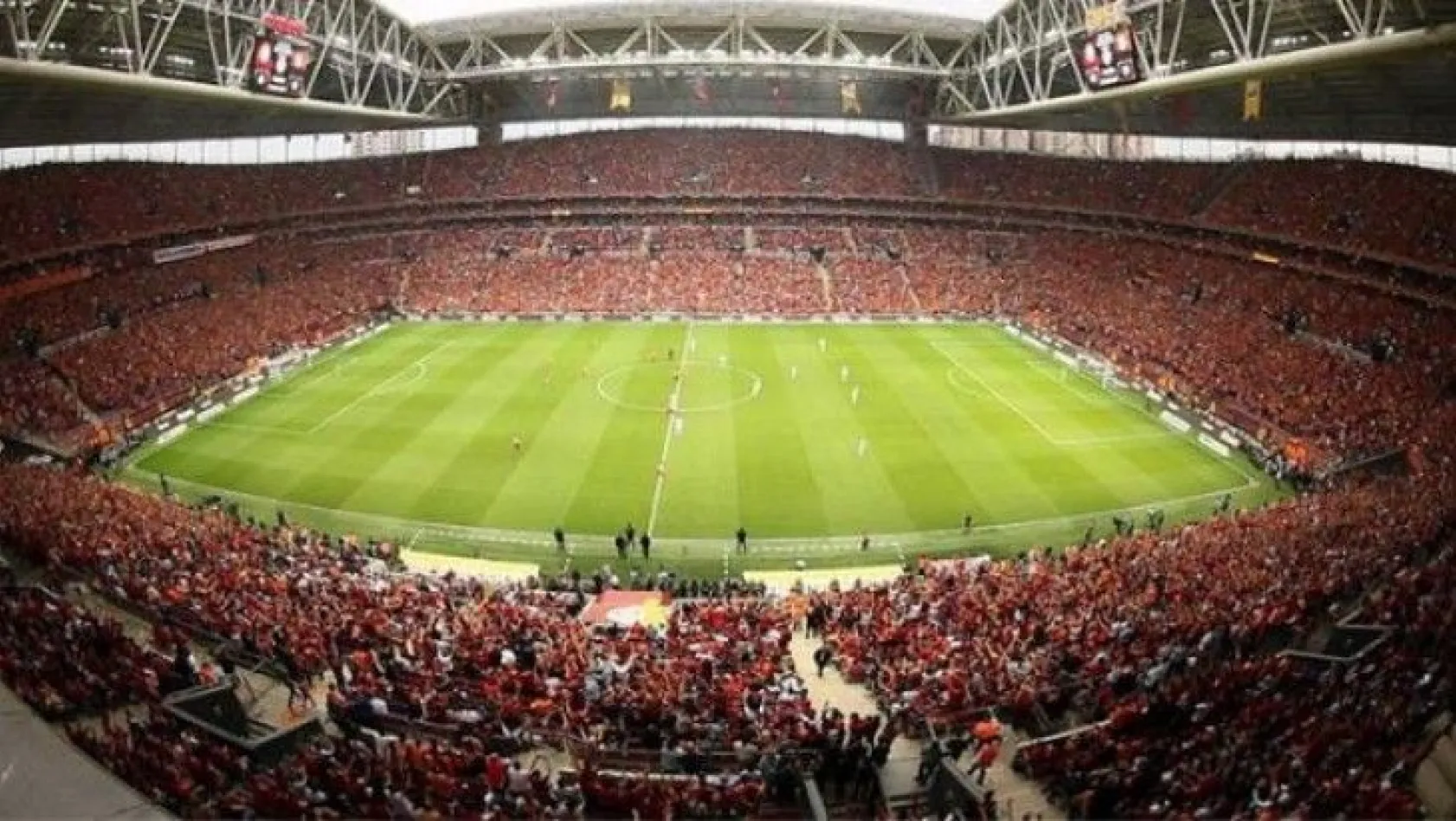 Bakanı Kasapoğlu seyircili maçlar için tarih verdi