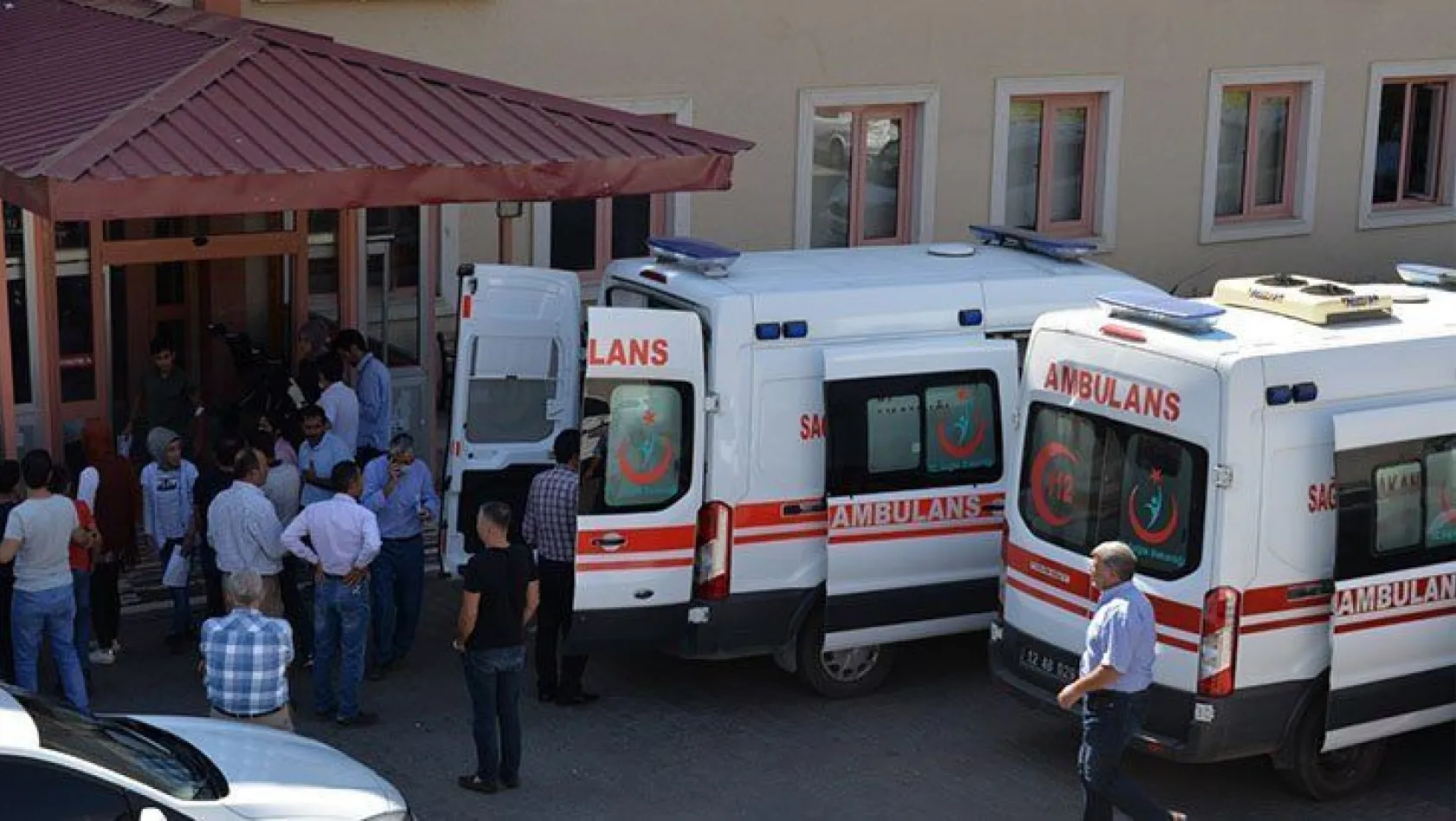 Bingöl'de 27 öğrenci hastanelik oldu! Bir kısmı Elazığ'a sevk edildi