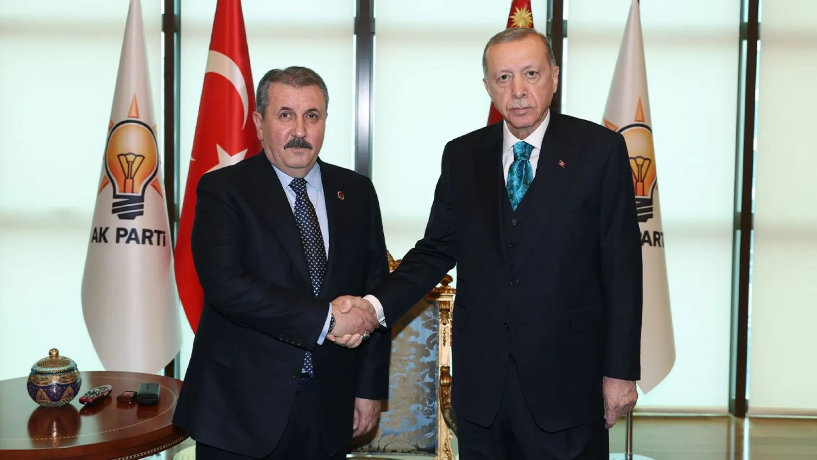 Cumhurbaşkanı Erdoğan, BBP Genel Başkanı Destici'yle görüştü