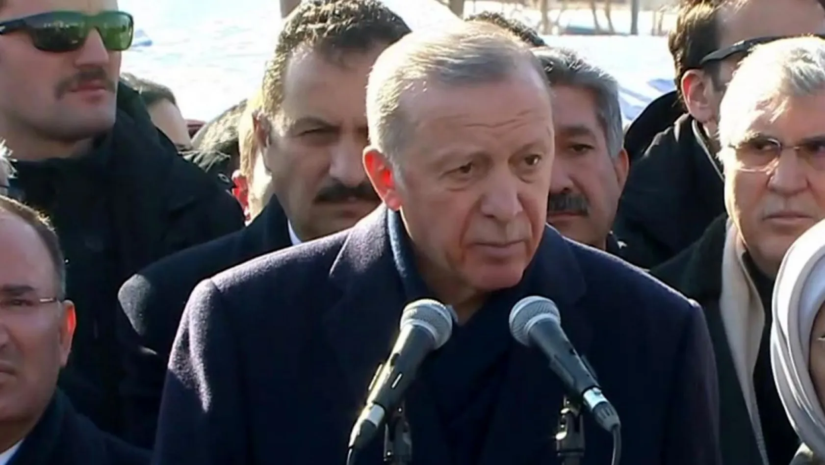Cumhurbaşkanı Erdoğan'dan deprem bölgesinde açıklama