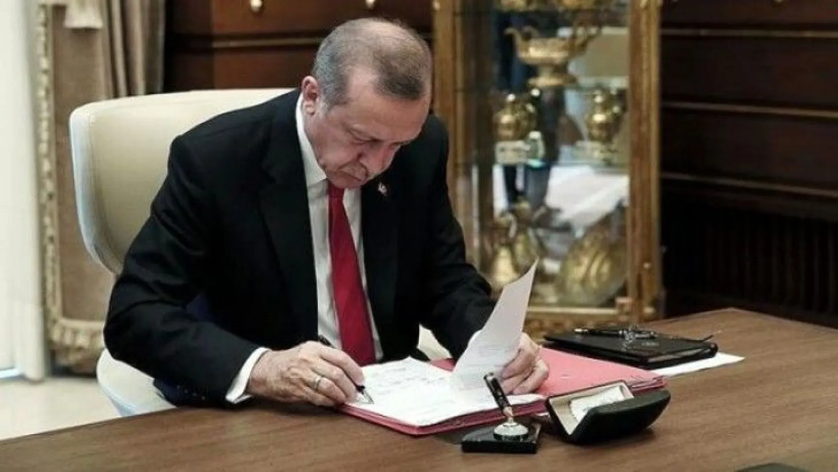 Cumhurbaşkanı Erdoğan imzaladı! Adalet Bakanlığı'na kritik atama