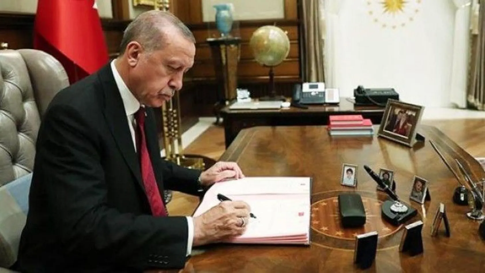 Cumhurbaşkanı Erdoğan imzaladı! 3 bakanlıkta kritik atamalar