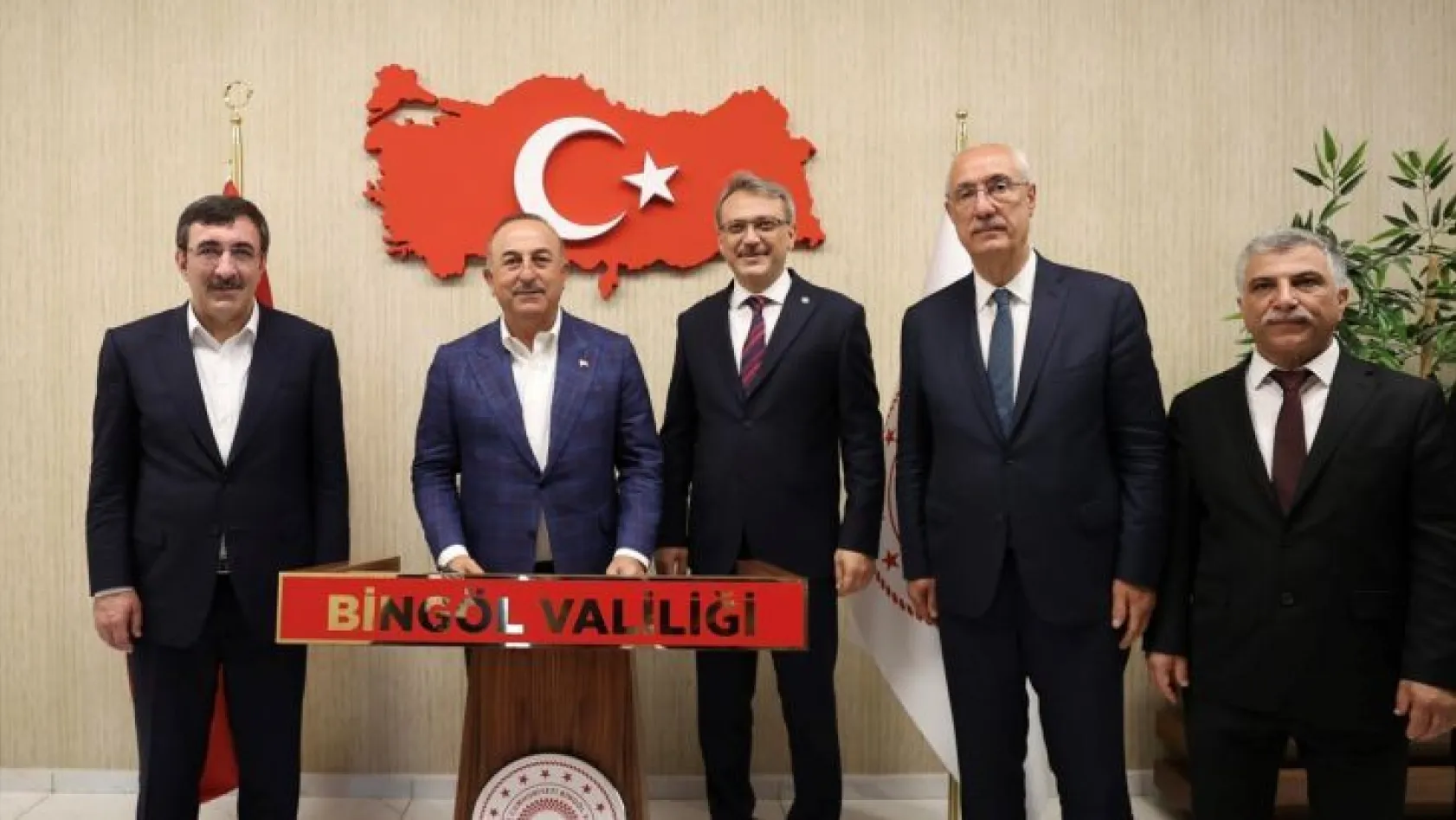 Dışişleri Bakanı Çavuşoğlu Bingöl'de