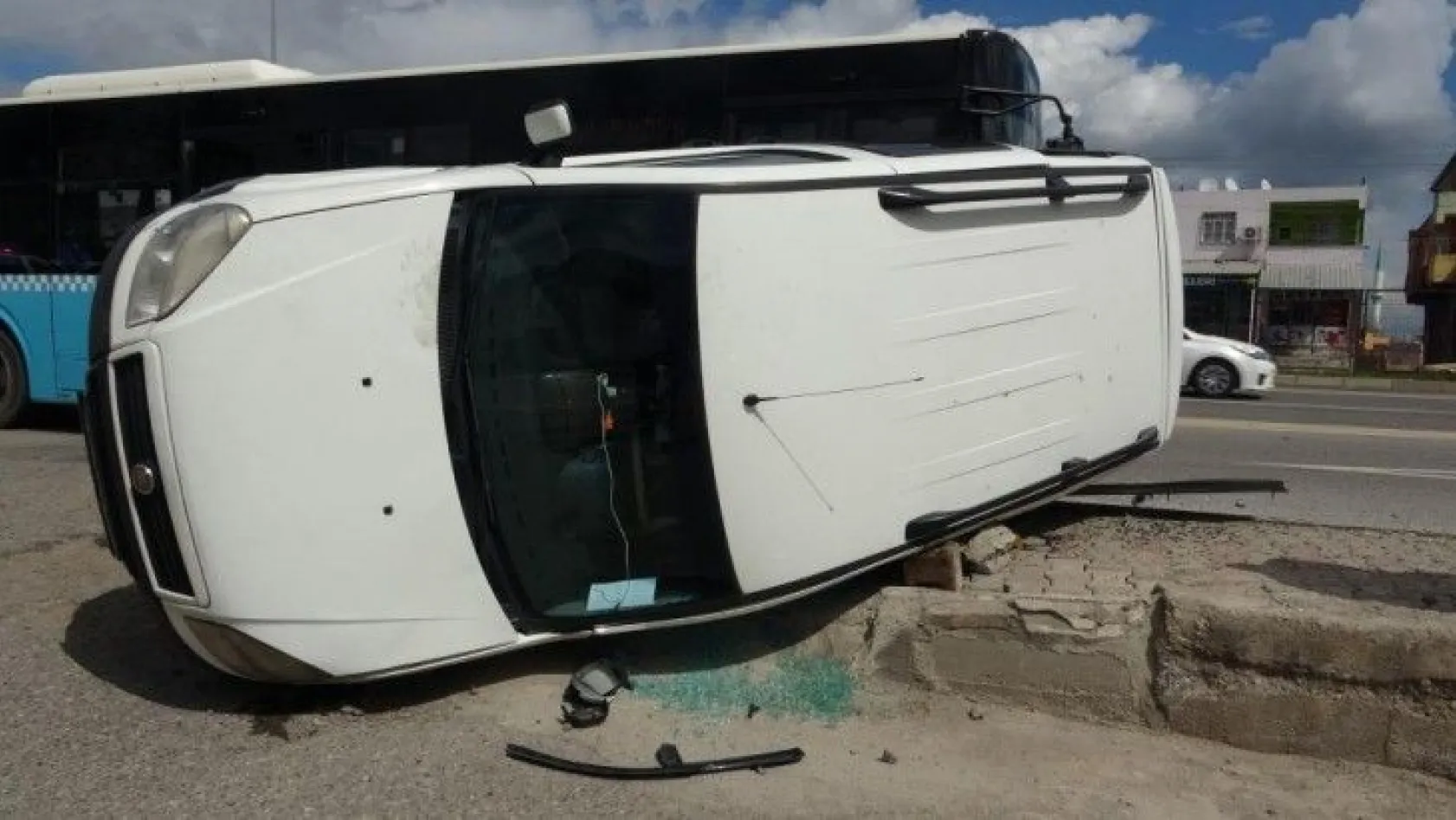Diyarbakır'da trafik kazası! 5 kişi yaralandı
