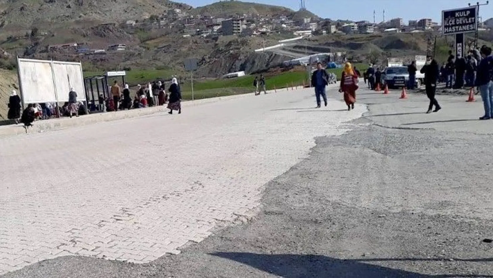 Diyarbakır'da PKK köylülere saldırdı!