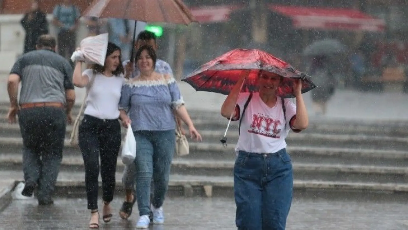 Doğu Anadolu'da sağanak yağış