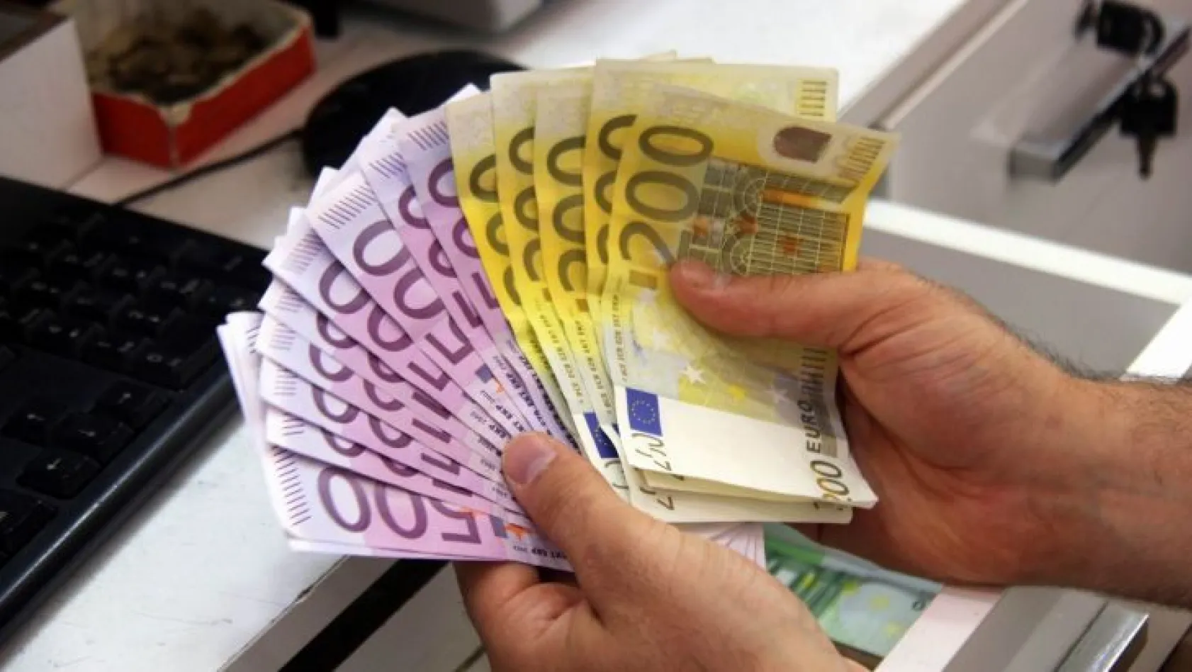 Dolar ve Euro'da son durum... 1 Şubat 2022