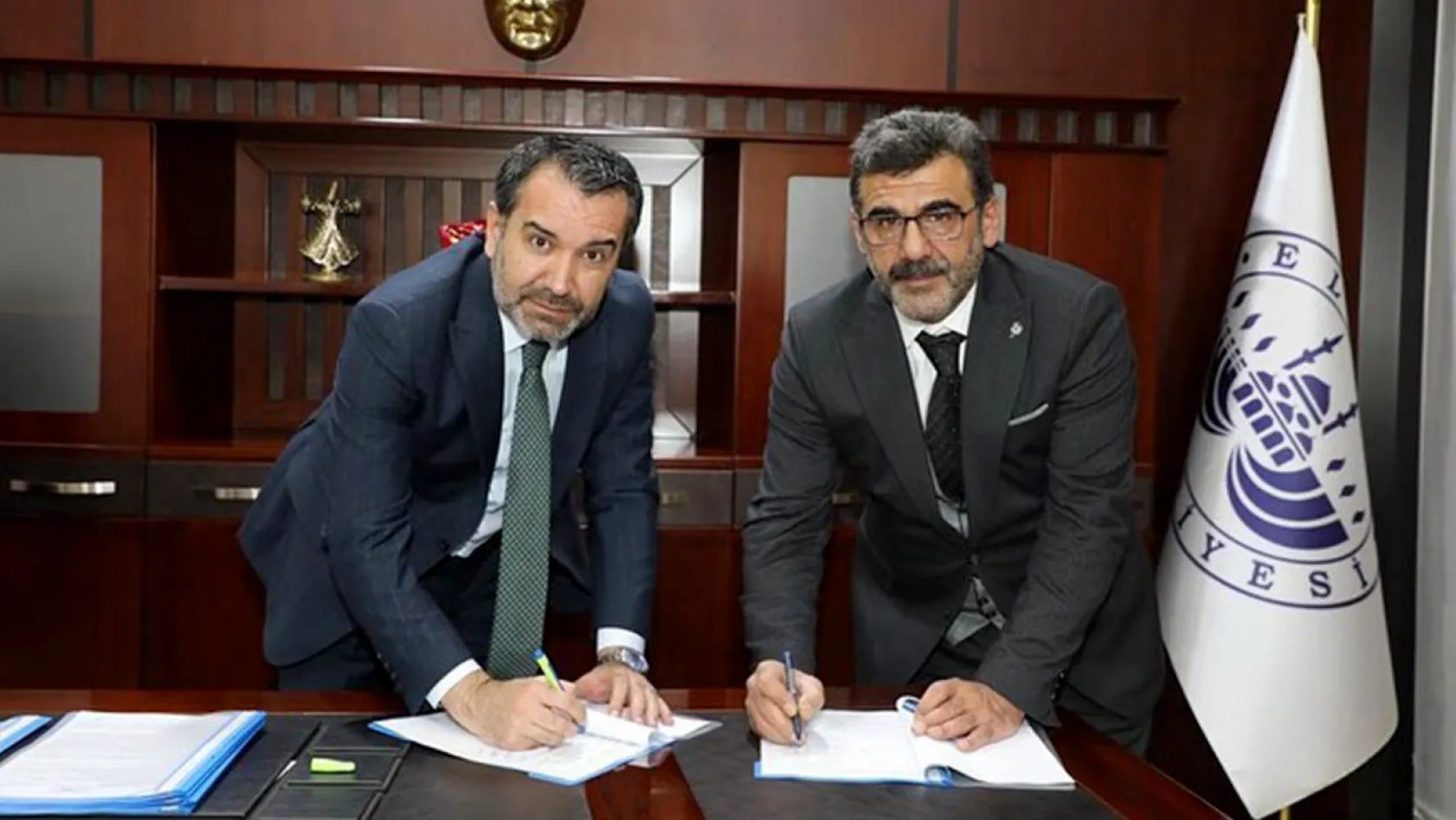 Elazığ Belediyesinde toplu iş sözleşmesi imzalandı!