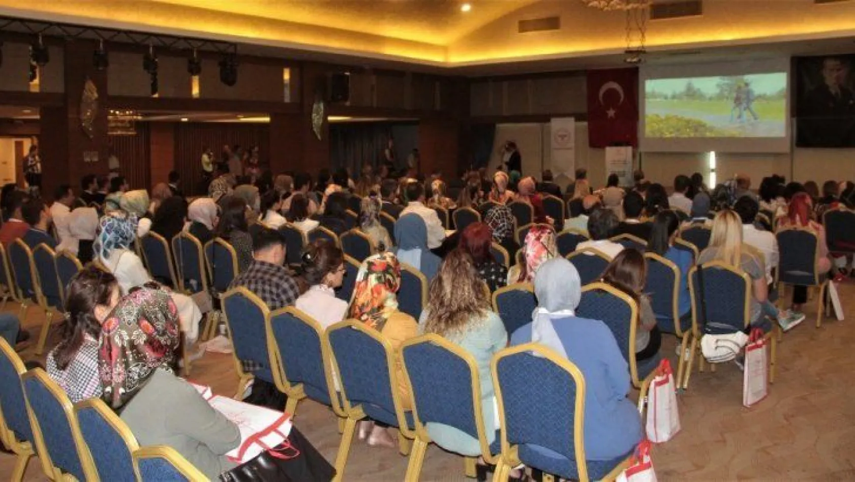 Elazığ'da, 'Sağlık Hizmetleri Temel Eğitimi' semineri