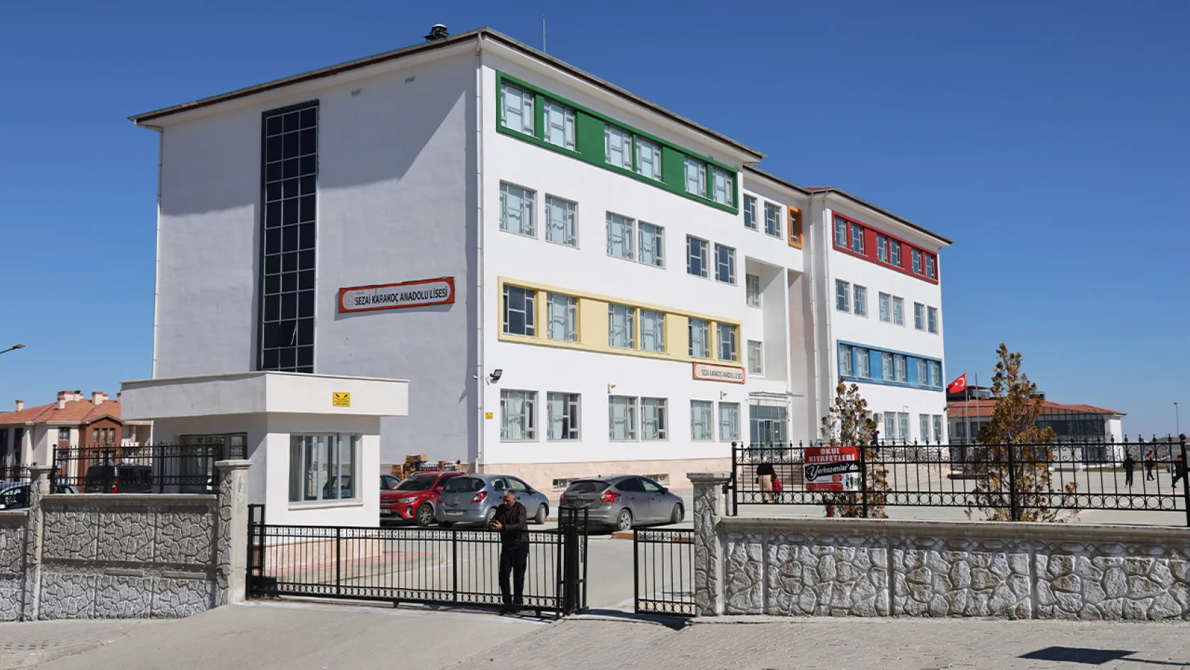 Elazığ'da 12 öğrenci hastanelik oldu
