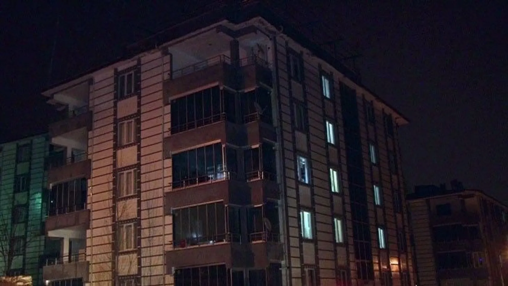 Elazığ'da bir apartman daha karantinaya alındı