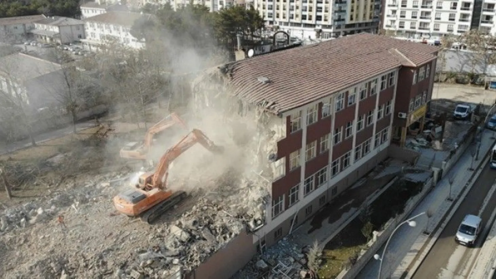 Elazığ'da depremde yıkılan okulların durumu ne olacak?