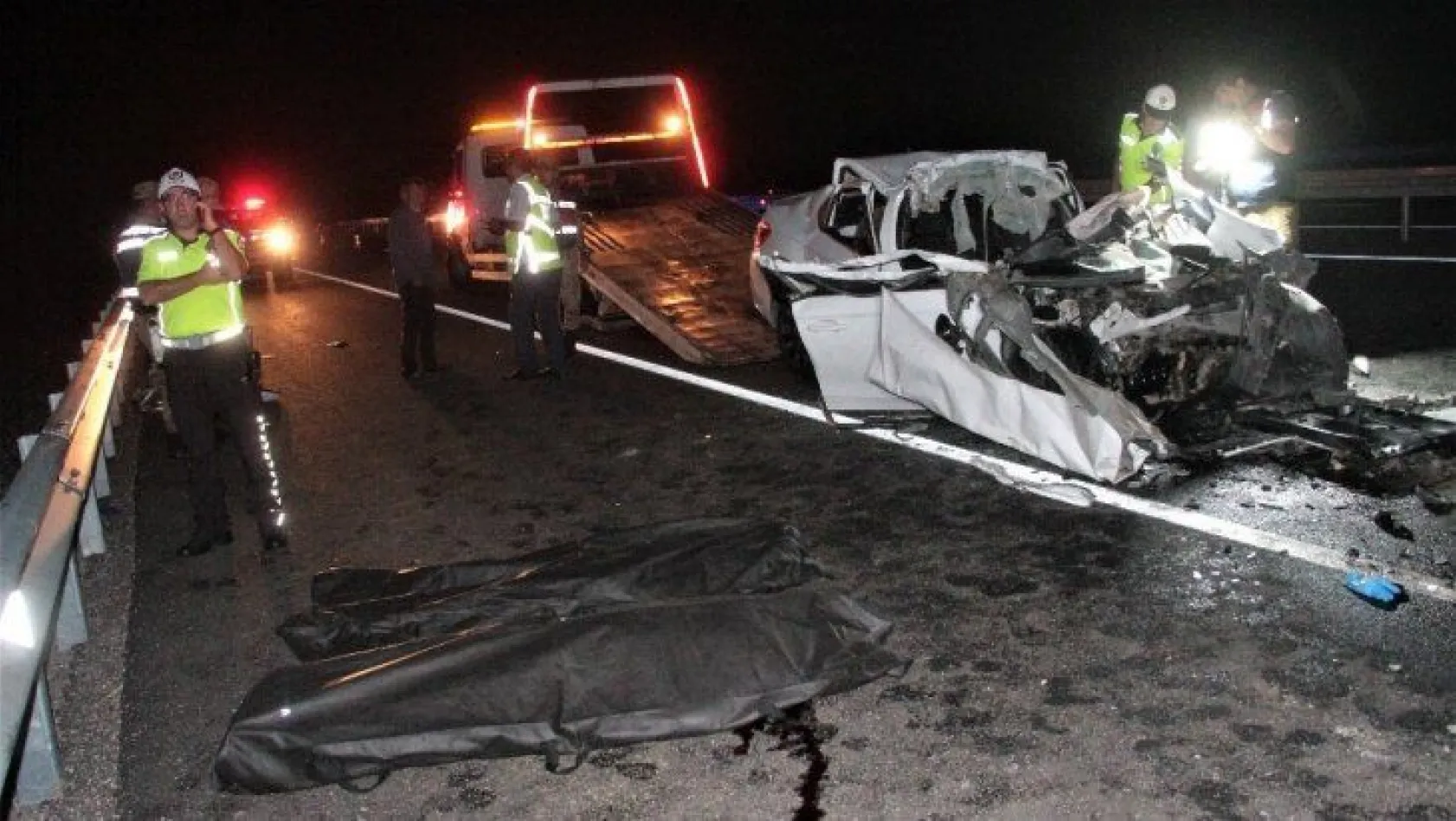 Elazığ-Bingöl yolunda feci kaza: 2 ölü