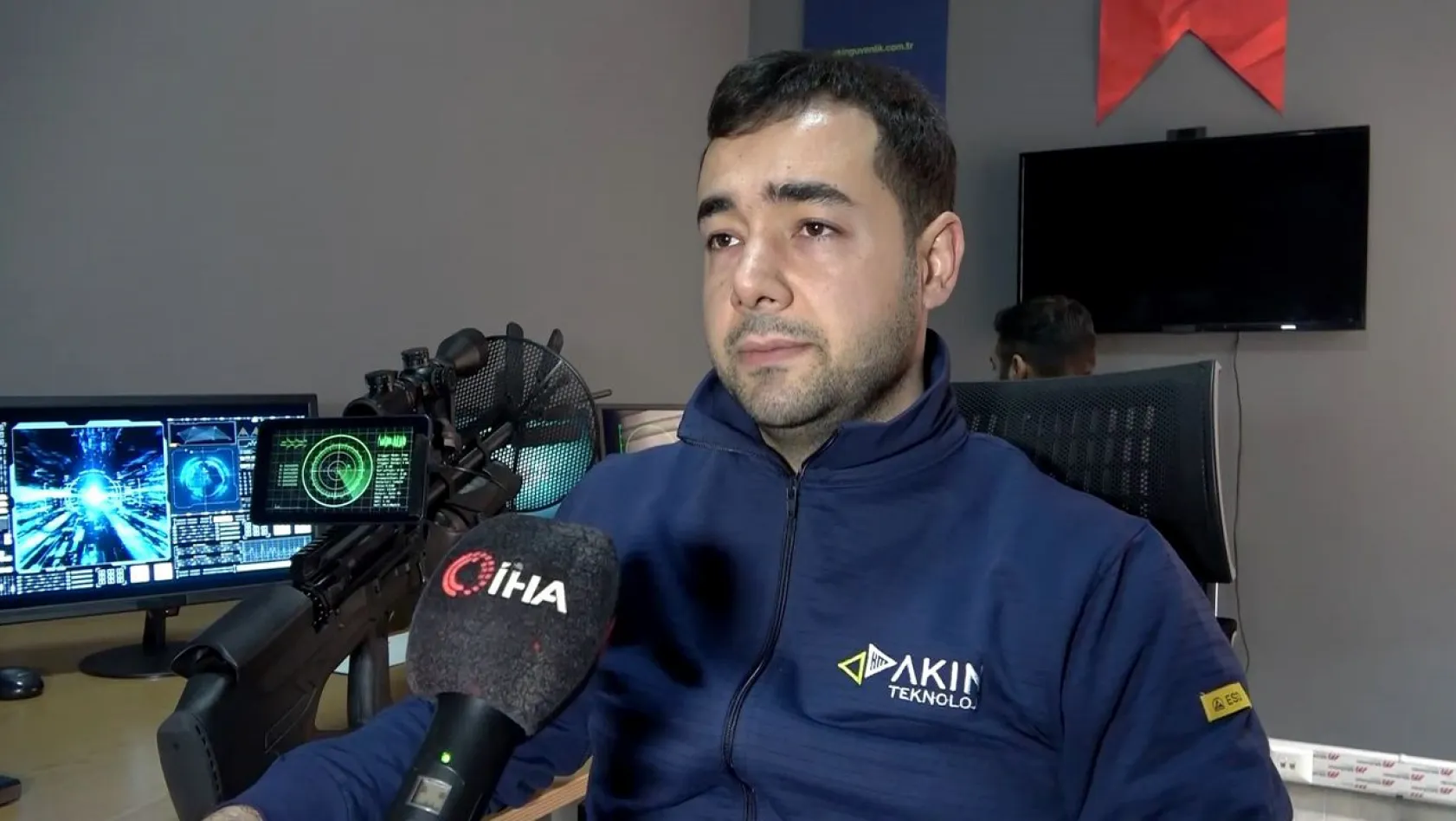 Elazığ'da genç girişimci Akın 'dronsavar' üretti