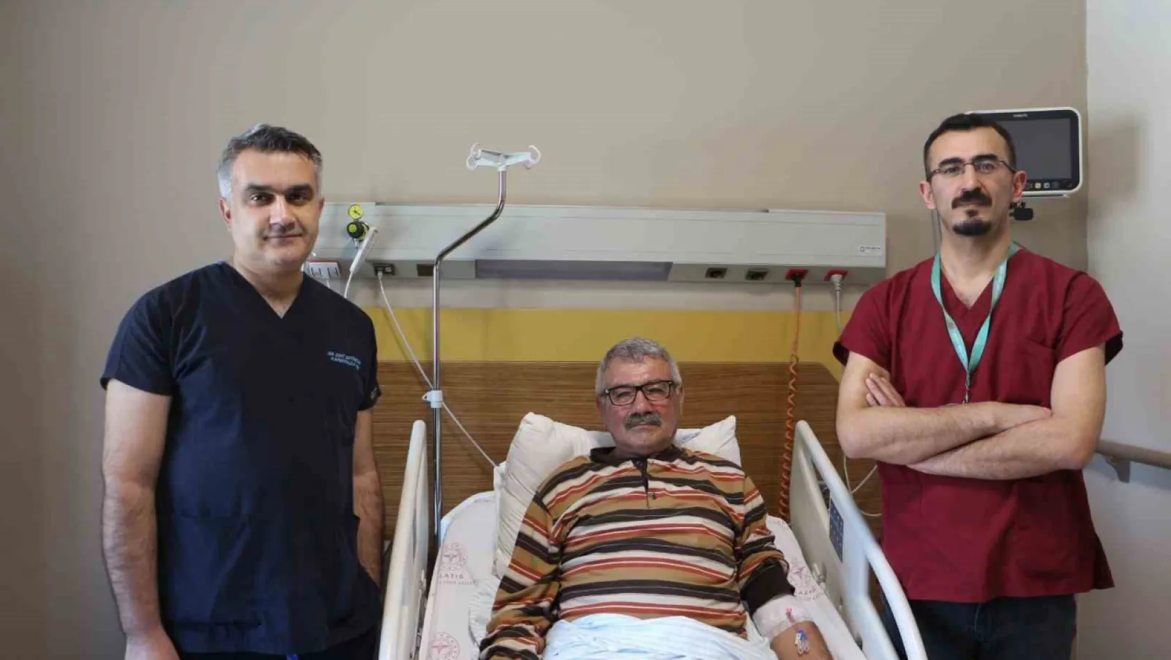 Elazığ'da ilk kez 'Damar İçi Ultrasonografi' eşliğinde stent takıldı