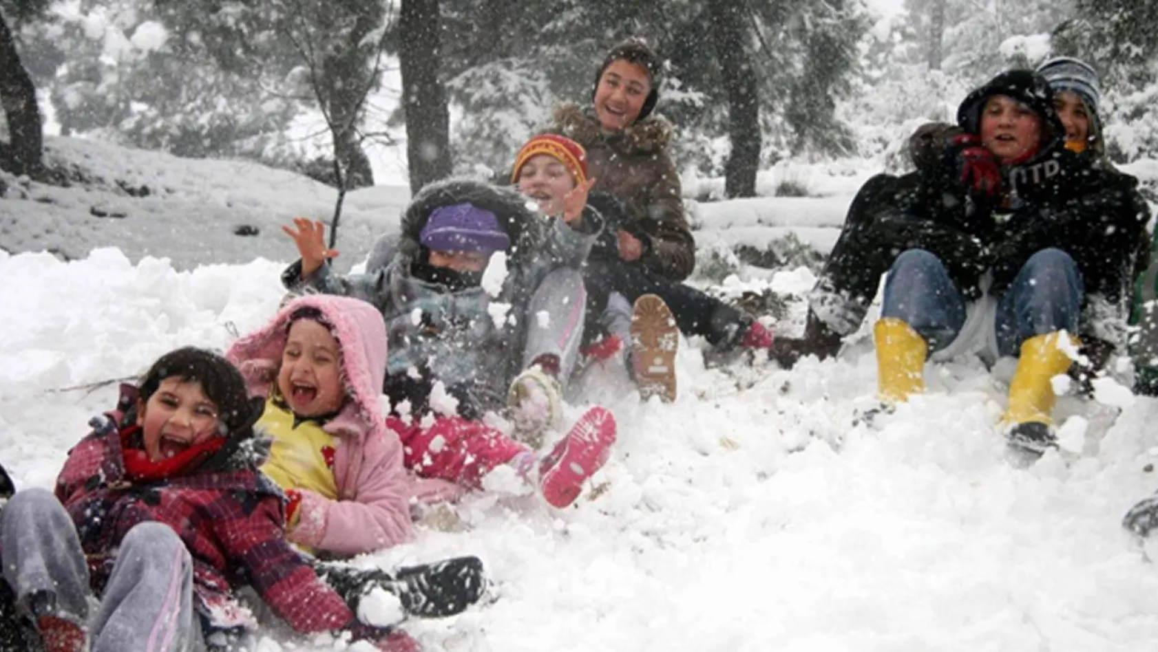 Elazığ'da okullar iki gün tatil edildi