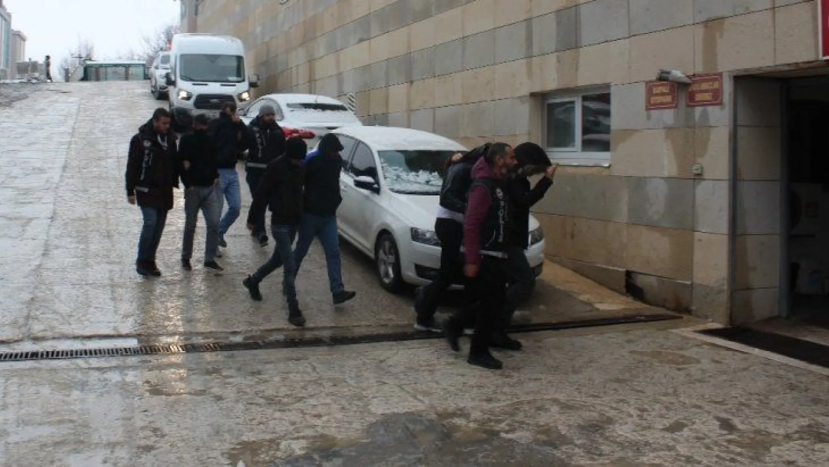 Elazığ'da uyuşturucu operasyonları! Gözaltılar var