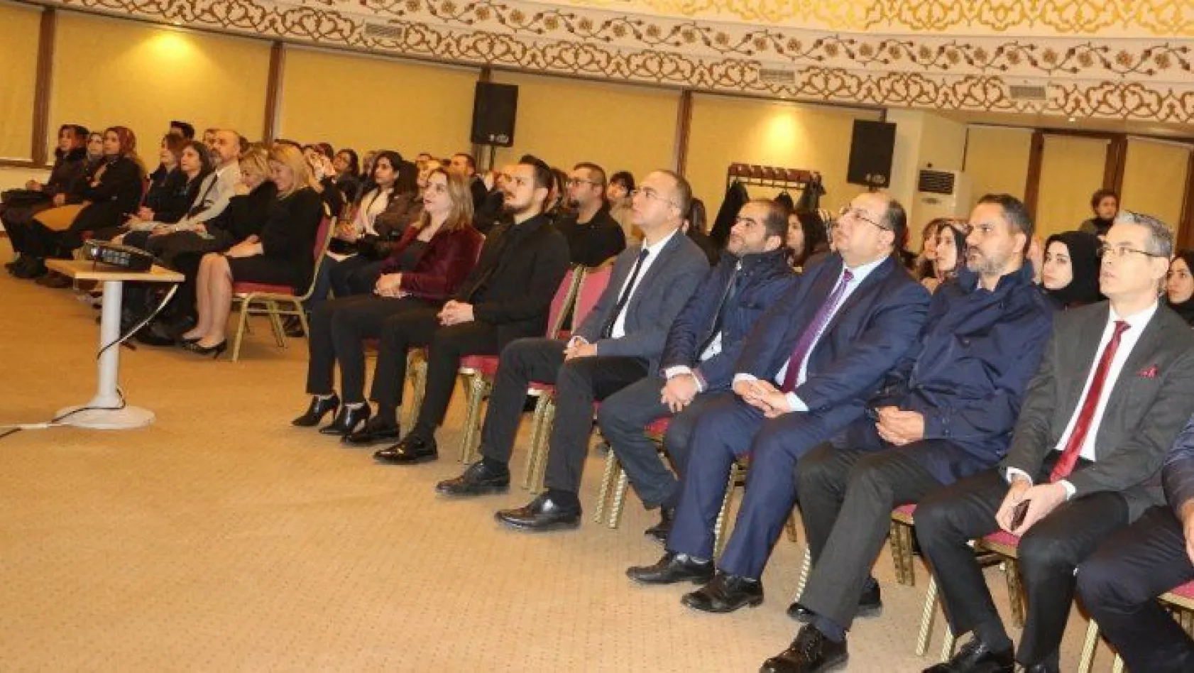 Elazığ'da Yenidoğan Canlandırma Eğitimi