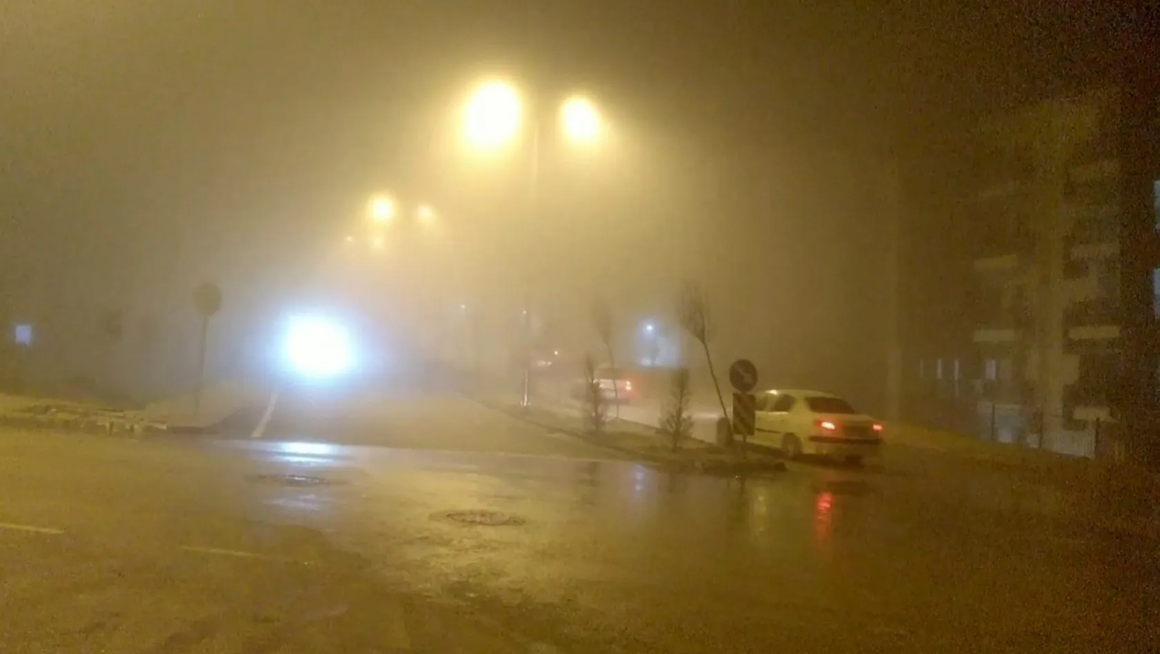 Elazığ'da yoğun sis etkili oldu
