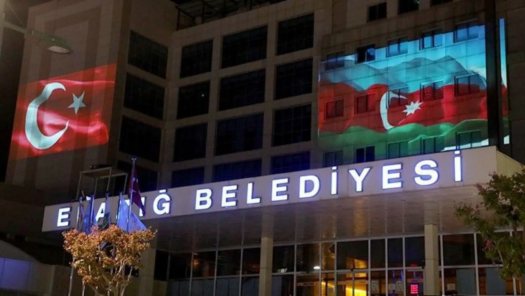 Elazığ'dan Azerbaycan'a bayraklı kardeşlik mesajı