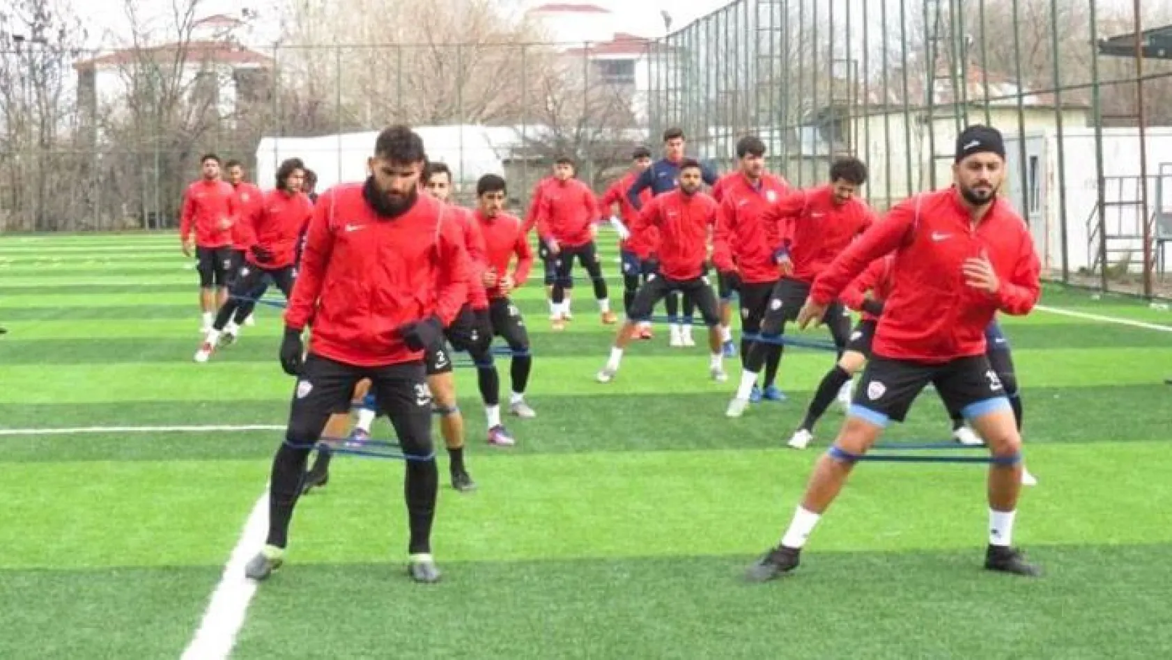 Elazığ Karakoçan FK, antrenmanlara başladı
