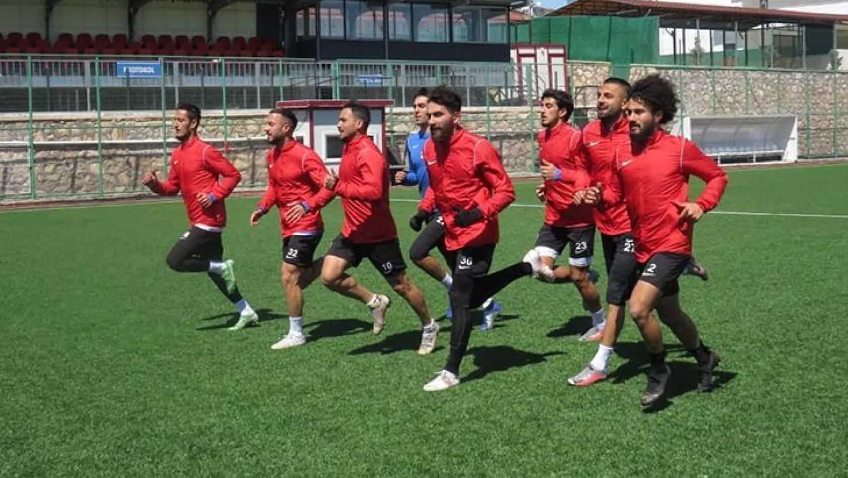 Elazığ Karakoçan FK hazırlıklarına başlıyor