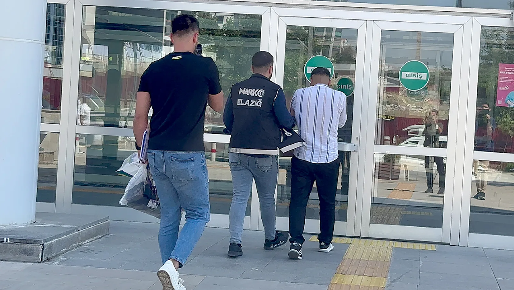 Elazığ polisi zehir tacirlerine göz açtırmıyor