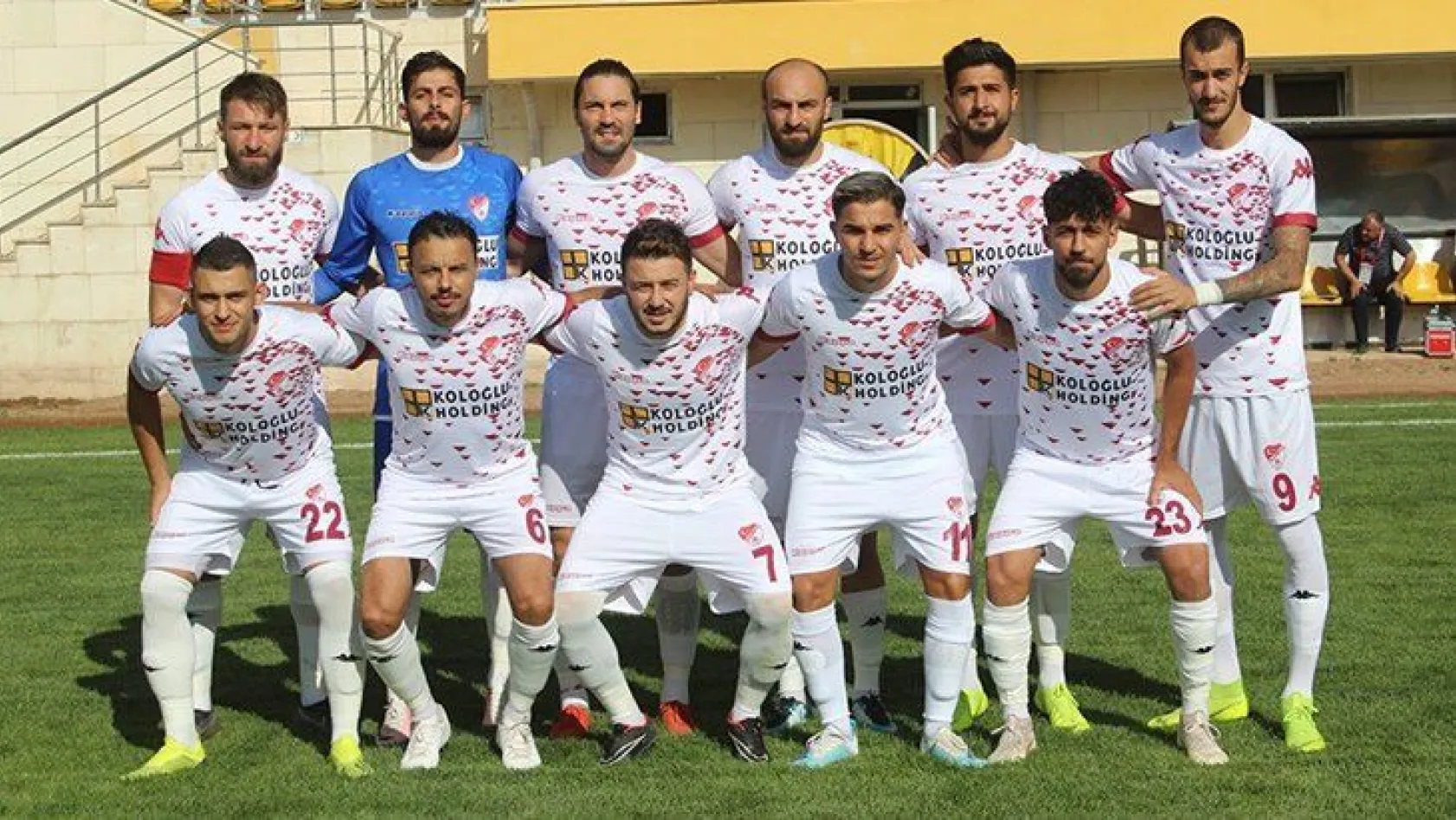 Elazığspor 19 futbolcuyla Kırşehir'e gitti