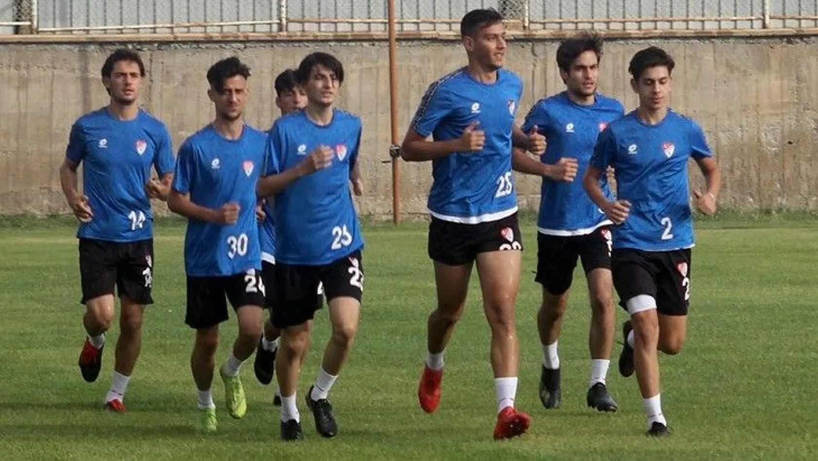 Elazığspor yeni sezonun ilk antrenmanını yaptı